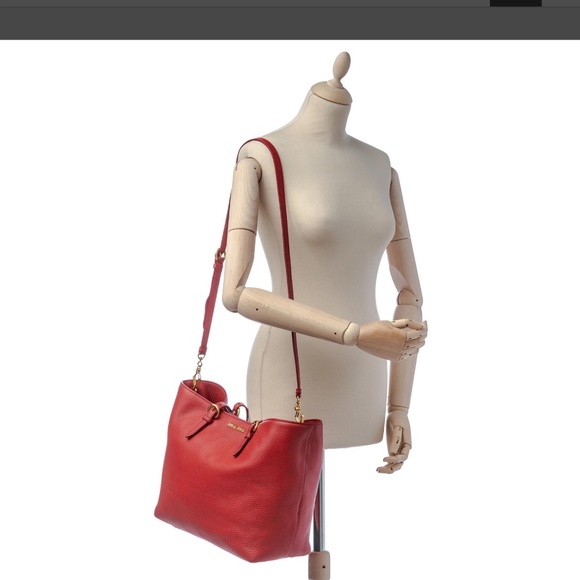 Miu Miu Red Vitello Daino Shopping Tote Bag - Picture 11 of 11